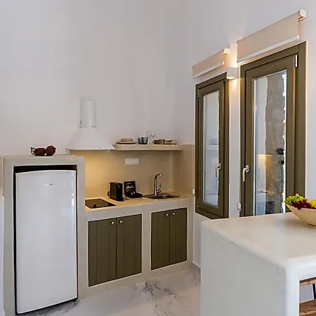 Hotel Lavadoze Luxury Santorini Island